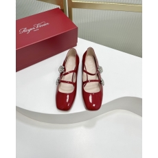 Roger Vivier flat shoes